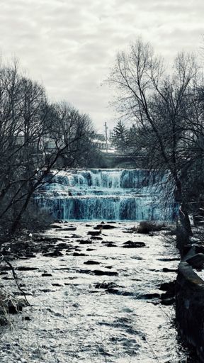 Glen Falls. The Niagara Falls’ second cousin, twice removed. 