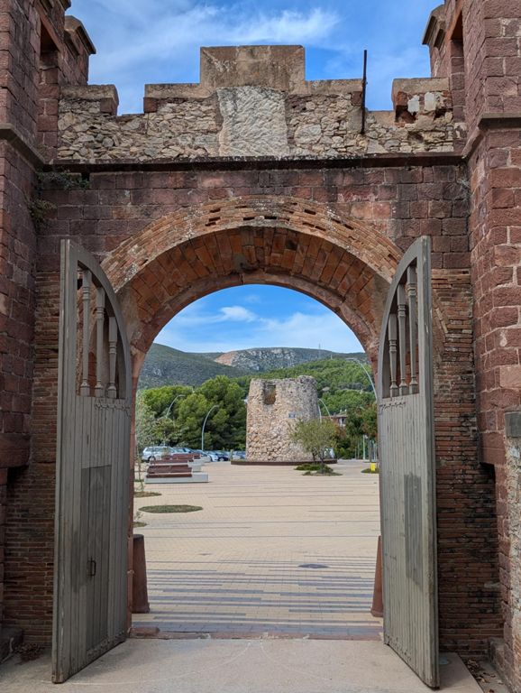 Castelldefels - castells i turons