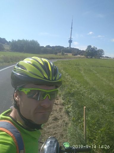 Celkem dobrý, ale to sem ještě nevěděl, že se tam nenajím 😠.