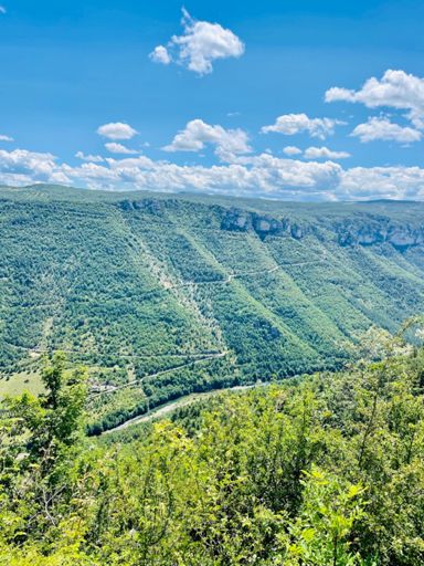Causse Méjean en face