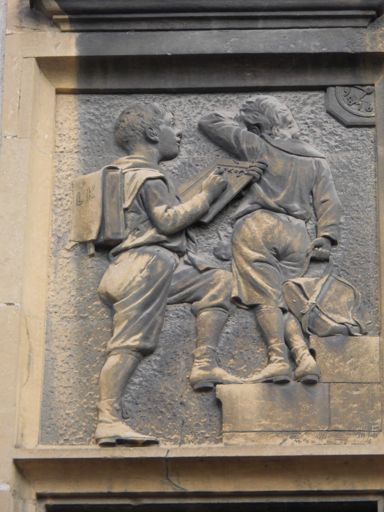 2x4=9! Da weint der Mathematiker.