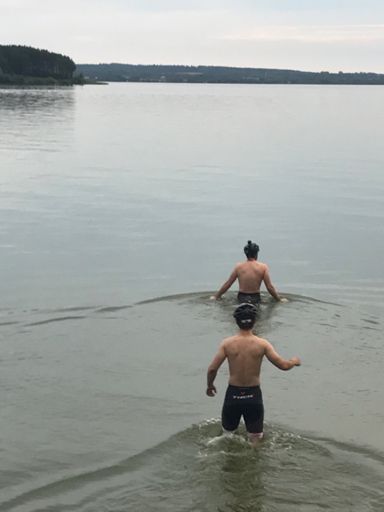 Так плавают настоящие велосипедисты