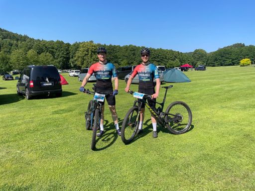 Brust raus, es ist Sommer. 