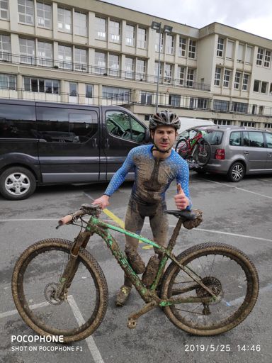 Desnivel fatal por el tiempo que hacía me supongo 🤷🏻‍♂️😂