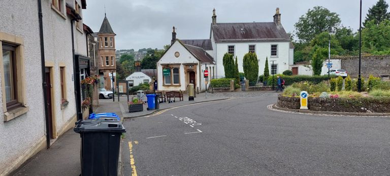 Location of the golden pillar box, in recognition of Andy Murray's 2012 Olympic success as gold medal winner in men's tennis singles
