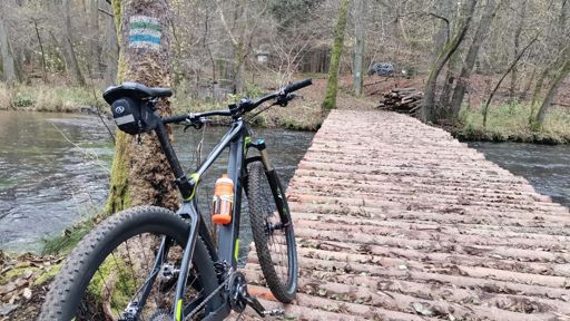 Czarna Dąbrówka. Rzeka Łupawa.