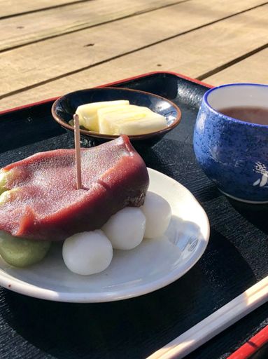 爪楊枝の差し方が斬新