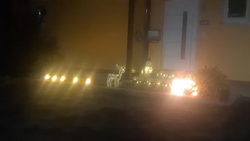 Weihnachtsbeleuchtung in Riesweiler.