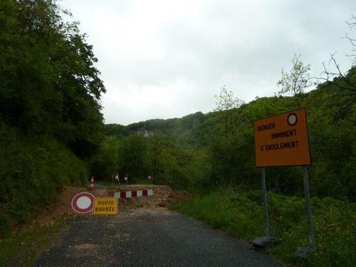 Dommage que l'accès aux cuves du Buizin soient interdits par la même occasion :(  De toute façon, le Buizin est un "torrent" en ce moment!