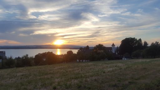 Ow.. my feet hurt.. i wanna go home