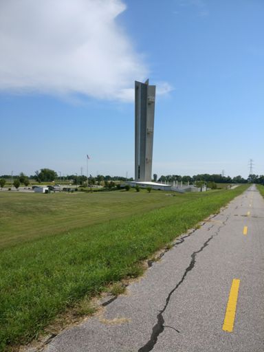 Louis and Clark Confluence tower. Mizzurah and Mississippi rivers