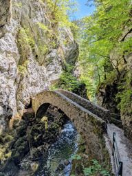 Creux du van, gorges de l’Areuse, retour par le dos d’âne