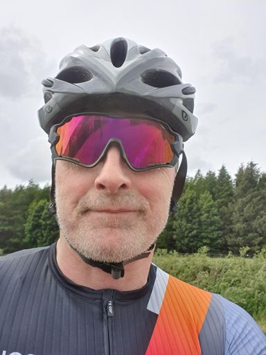 Old dog with a white muzzle. 😁