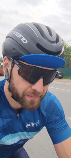 Начало... Сухо, асфальт и местами даже солнечно