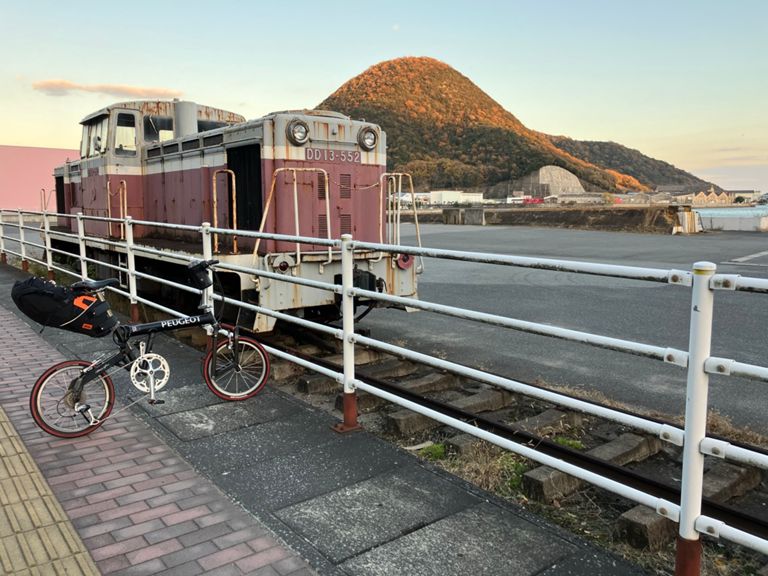 片上鉄道 廃線跡 ポタリング：完結編 - 折りたたみ自転車で鉄道旅