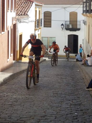 Al ataqueeeee....... 🤣 (los pasé iba fuerte al final🤣🤣🤣🤣🤣🤣🤣🤣🤣🤣)