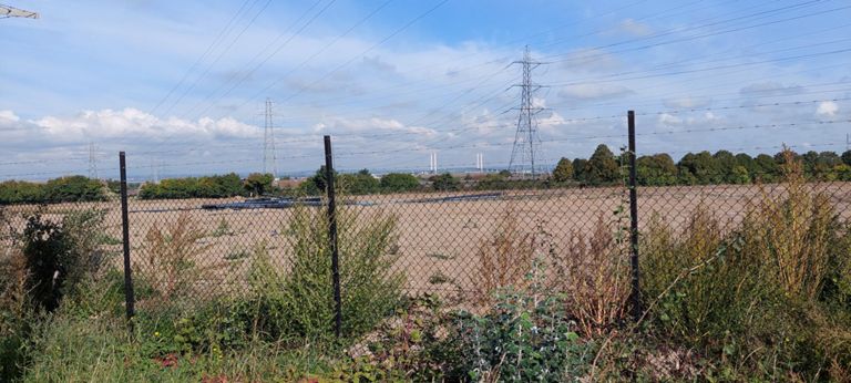 Dartford Crossing - seen from Watling Street, just past what I now see is Bluewater, which for much of the way is out of sight.  Further back, there was a cycle path beside Watling Street /A296.  Closer to London past Bluewater, the road becomes B2500.  We didn't cross this as we would be in a car/van, going at its speed not ours. So little pop for viewing or photos.