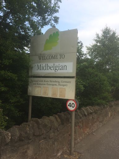 At Dobbie’s/Gilmerton Junction. What gwan, anyone know?