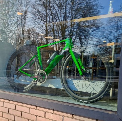 Schnittig. Kein Preisschild -> extra teuer?💰