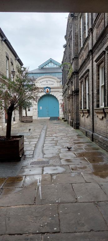 View down to the 1897 Borough Market from the back of the old Gravesend Town Hall. https://www.discovergravesham.co.uk/gravesend/the-high-street.html