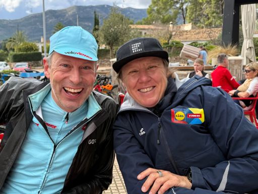 Cafe stop with Ina Teutenberg. Great to catch up. 