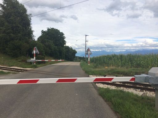 Passage à niveau NstCM entre Givrins et Genolier