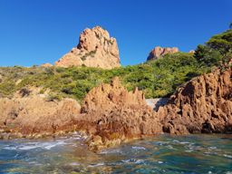 Paddle dans les calanques de l’Esterel