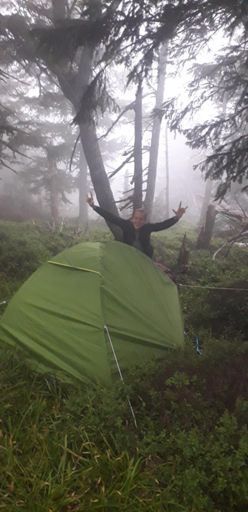 5 minut pred bourkou, jisteno uzly nastudovanymi z youtube