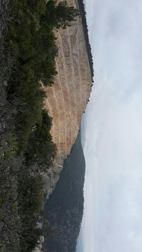 Carrière sous la pluie