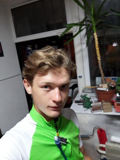 Кудрявый от шлема)