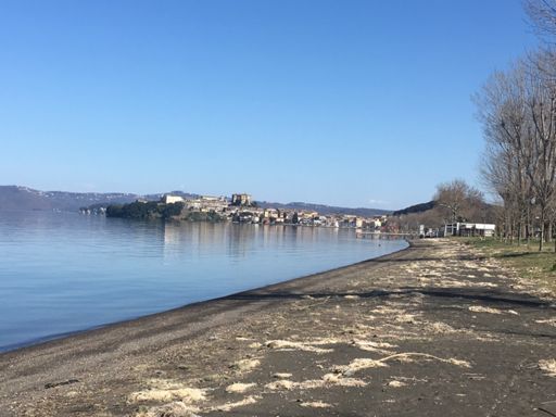 Jezero Bolsena