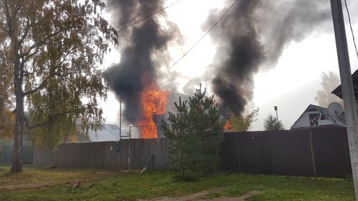 В деревне Восцы горит дом...