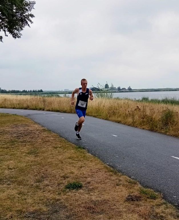 Race image