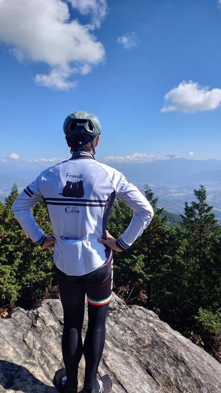 IKEさんに撮ってもらった♪ 
今日は新調したジャージです✌