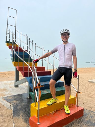 PD rainbow staircase is small. Notice haze over the sea horizon 