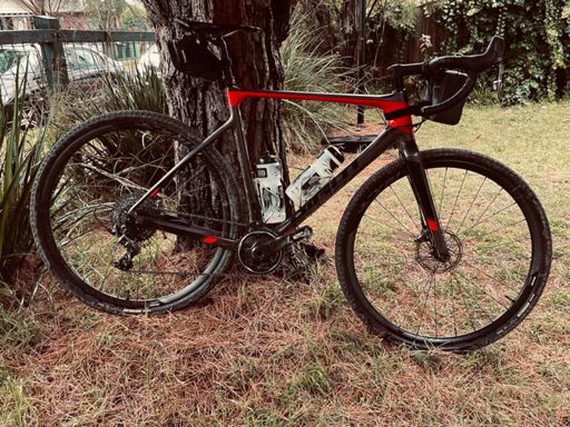 Gravel weapon Giant TCX 1x11 11-42. 40s, otherwise like rider, factory