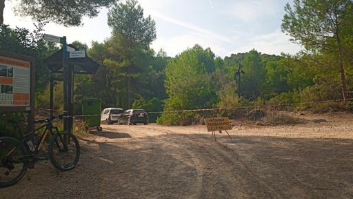 Todo el día con el GPS recalculando, hay días que lo pillas todo, caminos inundados, desaparecidos o simplemente con trabajos  de mantenimiento...