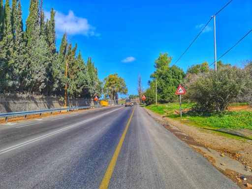 Nice and flat before the KOM climb.