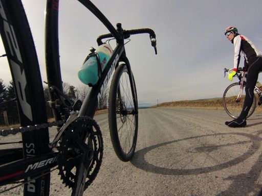 Fagyállóval feltöltve.