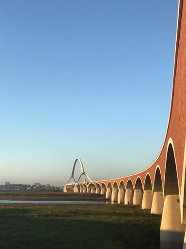 We komen in de buurt van Nijmegen