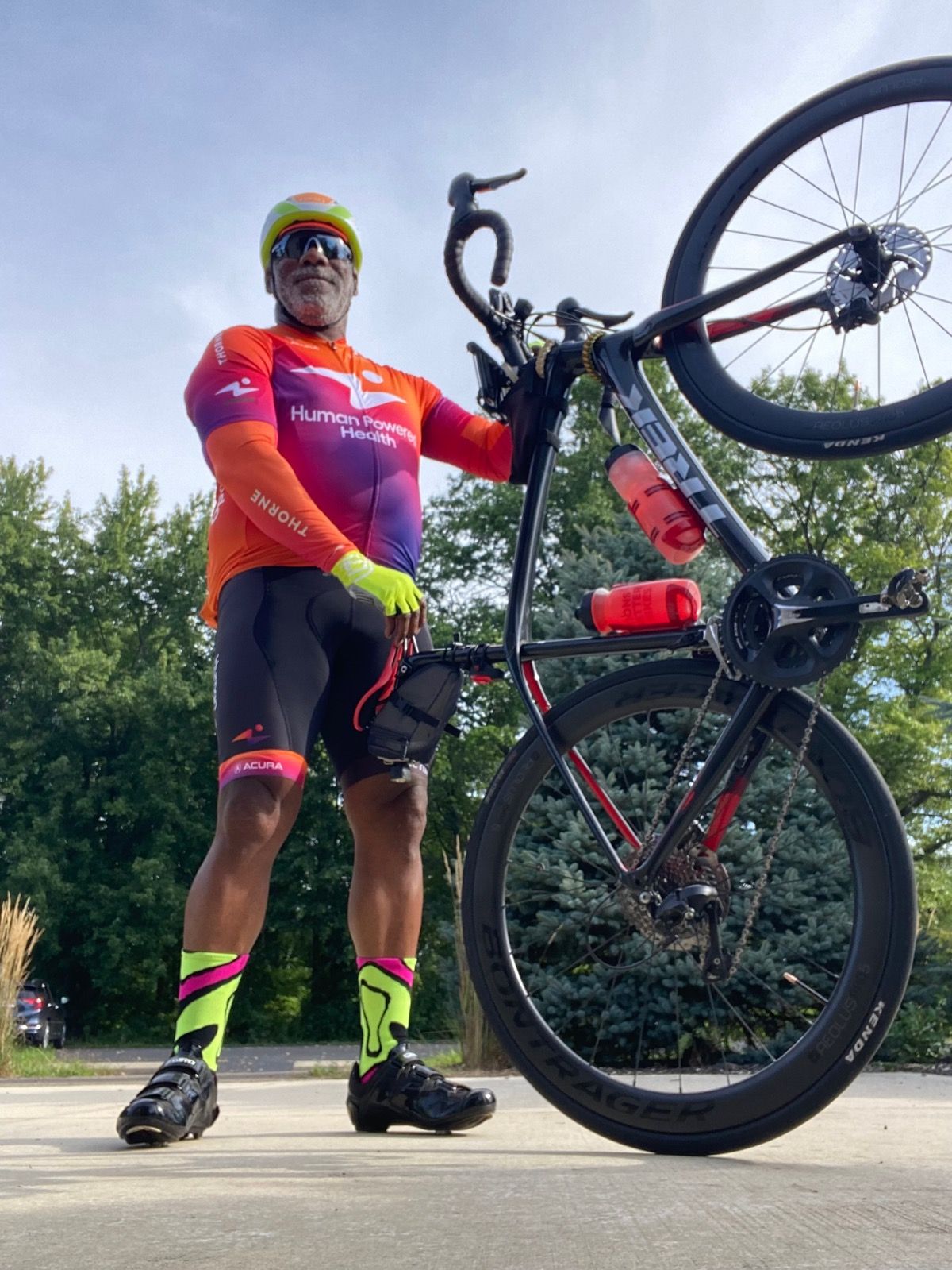 Zoom zoom 🚴🏾‍♀️👑👊🏽💨🙏🏽OGGI miles<ofo>