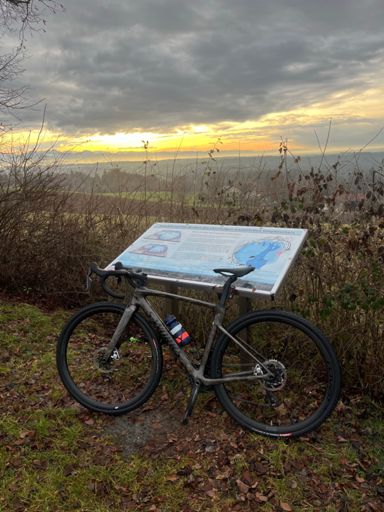 Roubaix goes Gravel, tut tut 