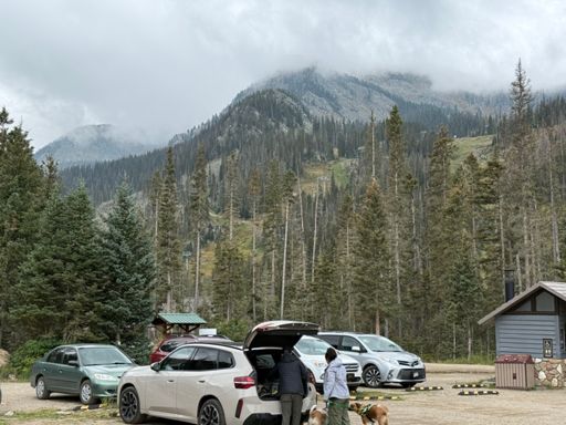 This trailhead is normally packed.  Weather scaring people off.