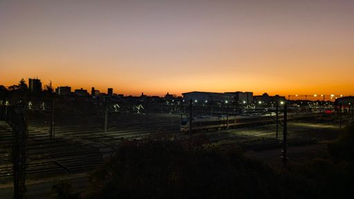 寝坊したのでいつもより明るい
…てか、1月終わるまで、これくらいの時間スタートで良いのかも