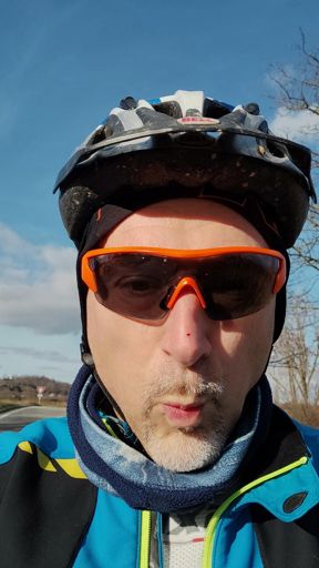 Ouh la vilaine ronce en plein pif ! :D