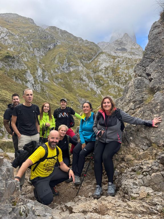 Collado de Pandébano - Majada de la Tenerosa - Collado Vallejo - Vega de Urriellu