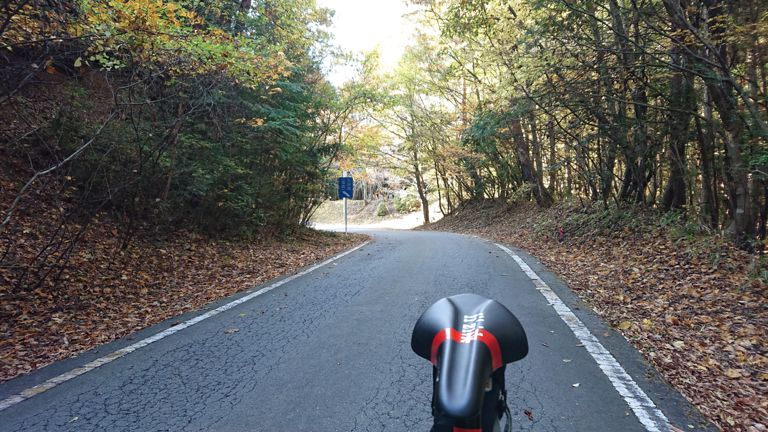 名越峠、いつもと逆向きで走行。　やっぱり南向けで走る方が楽しい。
