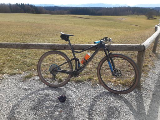 Muss wohl einmal pro Saison sein, Radl mit Alpenpanorama