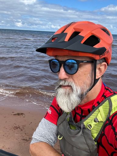 1700 Kids in Canada diagnosed with cancer a year, mind blowing. 