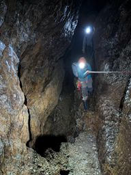 Spéléo avec la belle grimpette